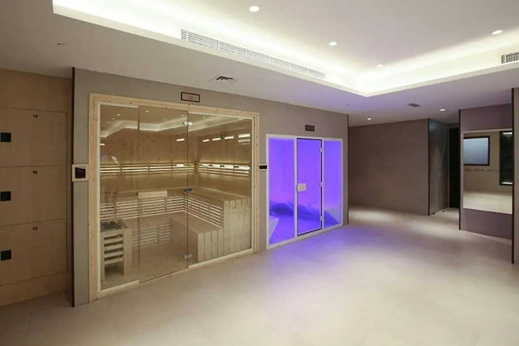 Amazing Studio In Downtown With Burj Khalifa View Apartment Dubai